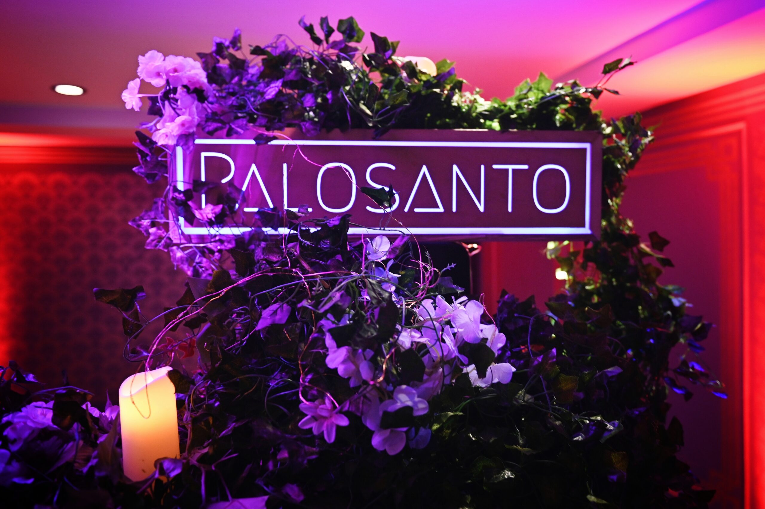 Palosanto signage